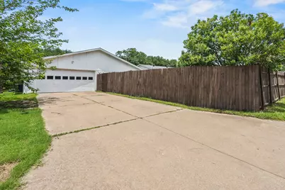 1824 Chamberlain Drive, Carrollton, TX 75007 - Photo 24