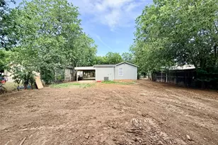 209 McBrayer St, Graham, TX 76450 - Photo 28