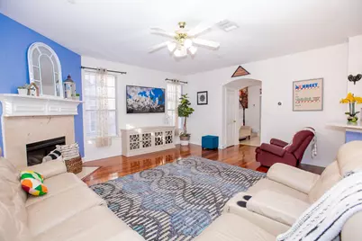 8335 Richmond Court, Irving, TX 75063 - Photo 8