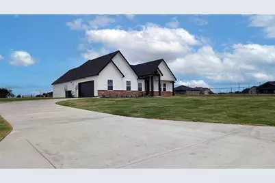 3296 Escobar Circle, Greenville, TX 75401 - Photo 2