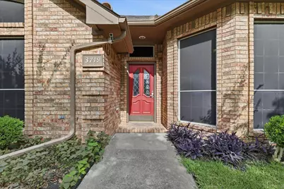 3719 Kelly Boulevard, Carrollton, TX 75007 - Photo 4
