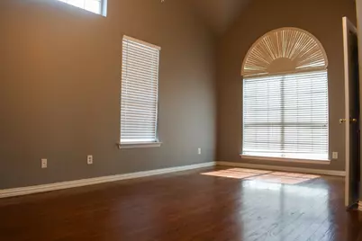 409 Royal Crest Drive, DeSoto, TX 75115 - Photo 14