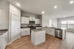 820 Lakeview Dr, Alvarado, TX 76009 - Photo 8