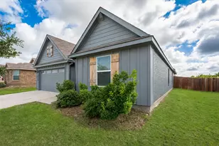 820 Lakeview Dr, Alvarado, TX 76009 - Photo 8