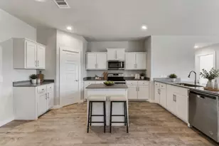 820 Lakeview Dr, Alvarado, TX 76009 - Photo 8