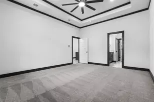 613 N Dwight Ave, Dallas, TX 75211 - Photo 10