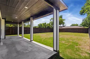 613 N Dwight Ave, Dallas, TX 75211 - Photo 18