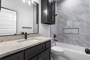 613 N Dwight Ave, Dallas, TX 75211 - Photo 14