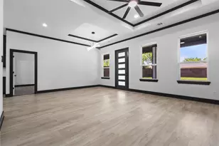 613 N Dwight Ave, Dallas, TX 75211 - Photo 6