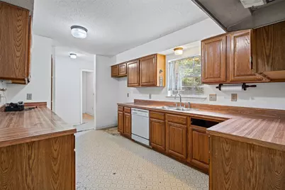 9738 Van Dyke Road, Dallas, TX 75218 - Photo 10