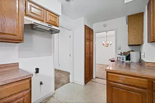 9738 Van Dyke Rd, Dallas, TX 75218 - Photo 12