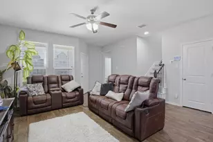 420 Milverton Dr, Fort Worth, TX 76036 - Photo 10