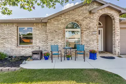 308 Candlestick Trail, Saginaw, TX 76179 - Photo 2