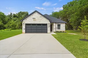 203 Kalura Way, Tool, TX 75143 - Photo 1