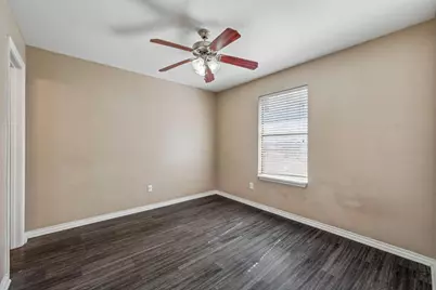 872 W Vanderbilt Street, Stephenville, TX 76401 - Photo 10