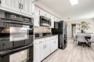 4375 Rota Cir, Fort Worth, TX 76133 - Photo 16