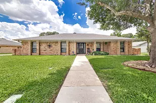 4375 Rota Cir, Fort Worth, TX 76133 - Photo 1
