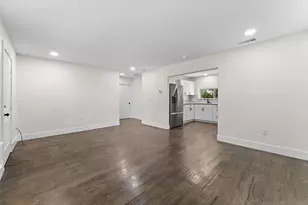 3806 Castle Hills Dr, Dallas, TX 75241 - Photo 8