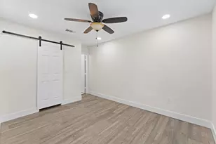 3806 Castle Hills Dr, Dallas, TX 75241 - Photo 10