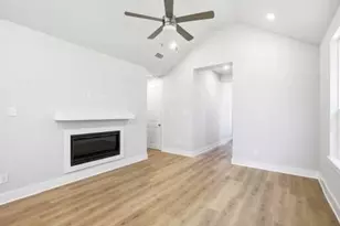 614 Sunflower Trl, Sherman, TX 75092 - Photo 6