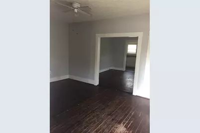 813 W 8th Street #3, Dallas, TX 75208 - Photo 2