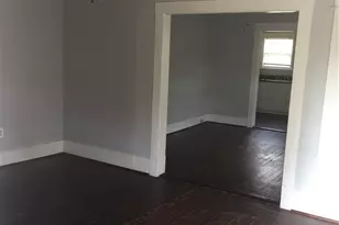 813 W Eighth St, Dallas, TX 75208 - Photo 2