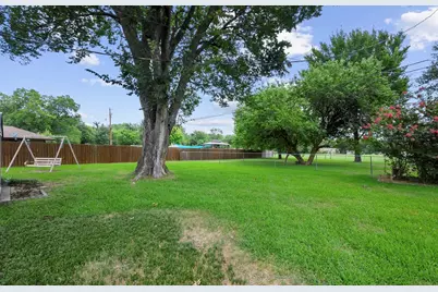 1705 E Beverly Drive, Corsicana, TX 75110 - Photo 6