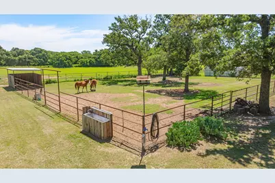 533 County Road 484, Stephenville, TX 76401 - Photo 34
