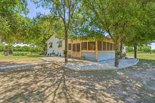 533 Co Rd 484, Stephenville, TX 76401 - Photo 4