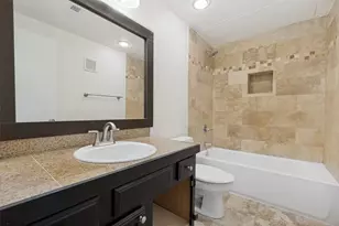 7340 Skillman St, Dallas, TX 75231 - Photo 14