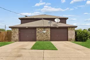1401 Brook Meadow Cir, Lancaster, TX 75134 - Photo 22