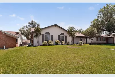 1620 Glenhill Lane, Lewisville, TX 75077 - Photo 4