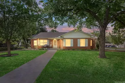 2824 Washington Avenue, Waco, TX 76710 - Photo 1