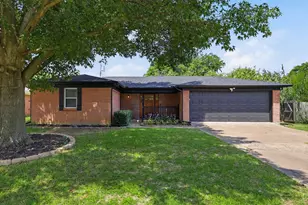 1113 Norwood Dr, Hurst, TX 76053 - Photo 4