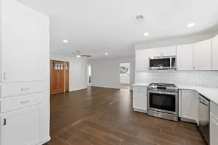 1113 Norwood Dr, Hurst, TX 76053 - Photo 10