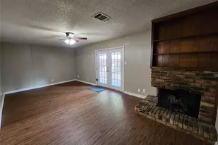 7604 Bridges Ave, Richland Hills, TX 76118 - Photo 10
