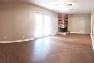 7604 Bridges Ave, Richland Hills, TX 76118 - Photo 6