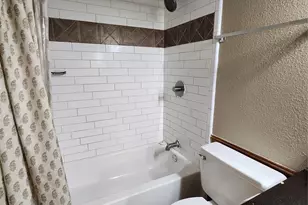 7604 Bridges Ave, Richland Hills, TX 76118 - Photo 20