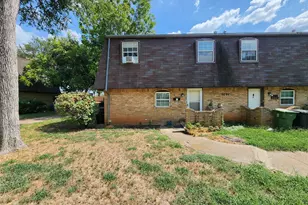 7604 Bridges Ave, Richland Hills, TX 76118 - Photo 2