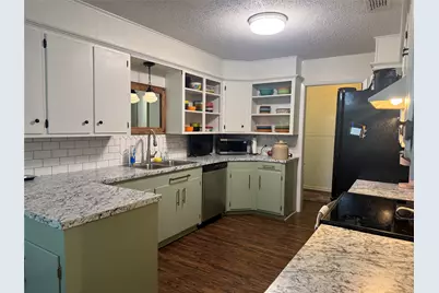 1012 Holden Street, Glen Rose, TX 76043 - Photo 12
