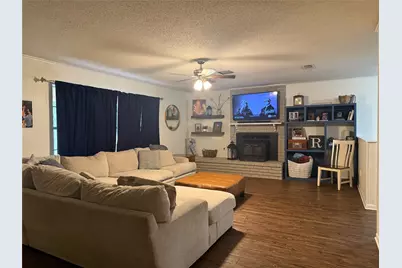 1012 Holden Street, Glen Rose, TX 76043 - Photo 10