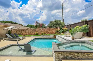 6120 Preston Creek Dr, Dallas, TX 75240 - Photo 30