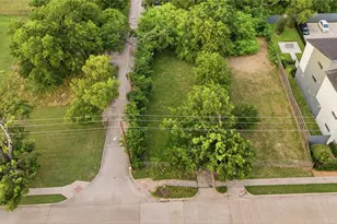 1800 S Trunk Ave, Dallas, TX 75210 - Photo 1