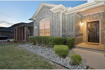 7041 Seton Hall Drive, Fort Worth, TX 76120 - Photo 38