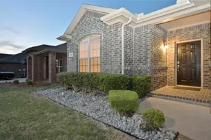 7041 Seton Hall Dr, Fort Worth, TX 76120 - Photo 38