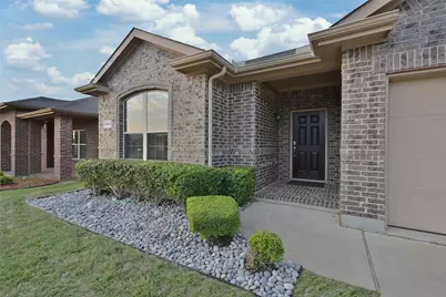 7041 Seton Hall Drive, Fort Worth, TX 76120 - Photo 2