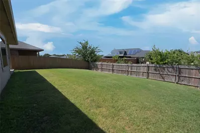 7041 Seton Hall Drive, Fort Worth, TX 76120 - Photo 36