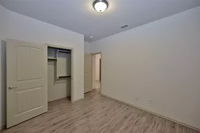7041 Seton Hall Drive, Fort Worth, TX 76120 - Photo 30