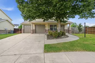 2900 Wakecrest Dr, Fort Worth, TX 76108 - Photo 1