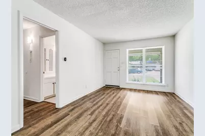 3023 Topaz Lane, Farmers Branch, TX 75234 - Photo 2